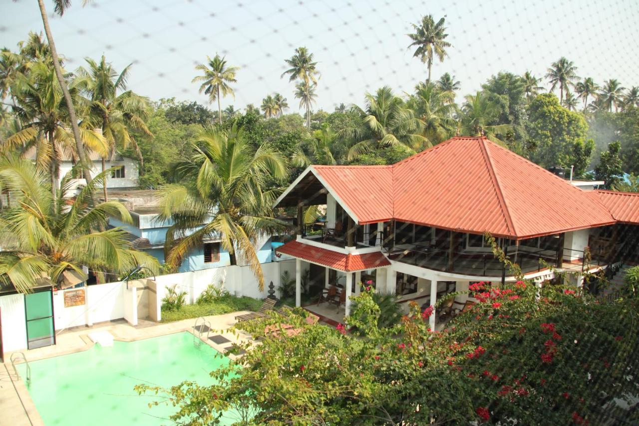 Petit Elephant Cherai Beach Exterior foto